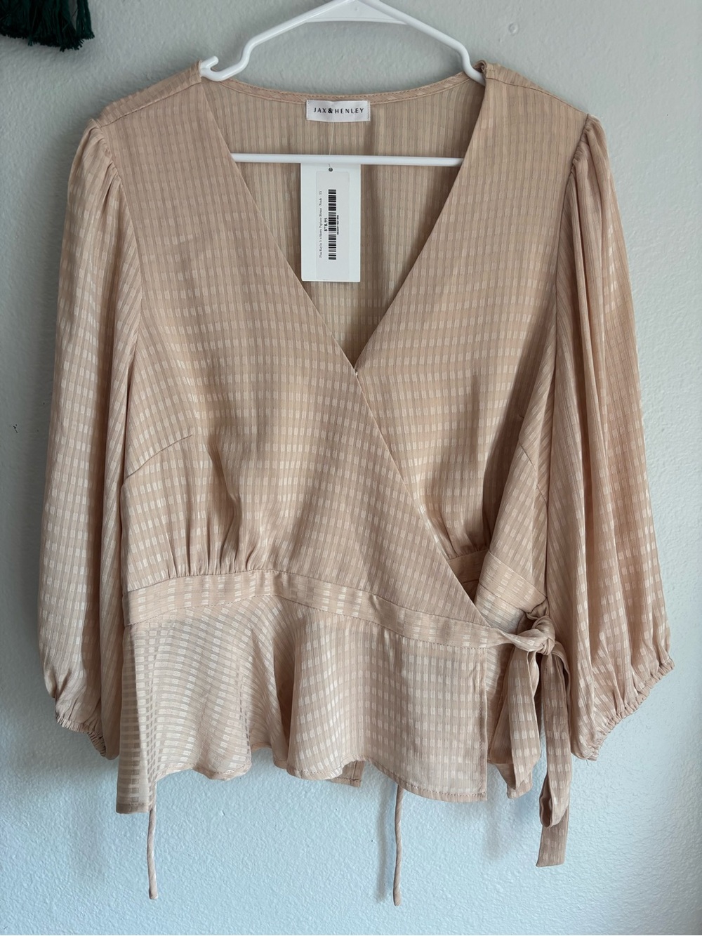 Jax & Henley Women's Sz 1X Beige nude Wrap Blouse 3/4 sleeve peplum top NWT